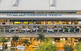 Mùng 5 Tết, sân bay Tân Sơn Nhất tiếp tục đón lượng khách kỷ lục