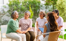 Một lần đi thăm họ hàng khiến tôi hiểu ra: Người khôn ngoan không bao giờ kể ra 4 điều này