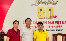 Đầu năm đi taxi hết 106 nghìn đồng, khách chuyển khoản luôn 10,6 triệu: Tài xế vội đến công an trình báo