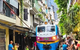 Giảm chạy tàu qua phố cà phê đường tàu Hà Nội