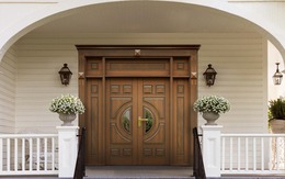 Cửa chính phạm 5 lỗi phong thủy này: Làm ăn trục trặc, con cái thiếu duyên