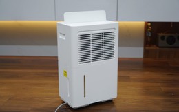 Nồm ẩm miền Bắc đến thật rồi - mẫu máy hút ẩm nhỏ gọn, giá 6,8 triệu này sẽ là lời giải cho ngôi nhà của bạn
