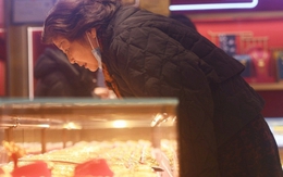 Tá hoả vì 31kg vàng biến mất, bà mẹ điều tra thì phát hiện sự thật đắng lòng: Nuôi ong tay áo!