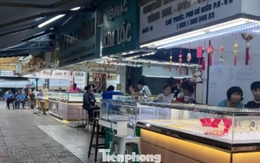 'Phố vàng bạc' sầm uất bỗng dưng vắng tanh vắng ngắt ngày Vía Thần tài