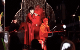 Nam ca sĩ được tặng vàng nhiều nhất Việt Nam: Nhận tiền mặt cả trăm triệu đồng trên sân khấu, 13 tuổi đã nổi tiếng