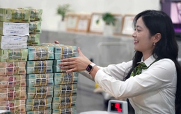 Các ngân hàng thu hơn 1 triệu tỷ từ lãi cho vay: BIDV, VietinBank, MB nhận về hàng trăm tỷ mỗi ngày, một ngân hàng tư nhân vượt Vietcombank