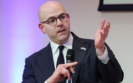 Quan chức Fed muốn mạnh tay cắt giảm lãi suất rời vị trí cấp cao trong chính quyền của ông Trump