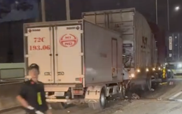 Clip va chạm tóe lửa trên cao tốc TPHCM - Long Thành, 1 tài xế tử vong