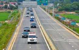 Lần đầu tiên Cảnh sát giao thông Việt Nam thực hiện điều này