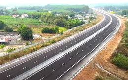 Cận cảnh cao tốc kết nối TPHCM với Đồng Nai sẽ thông xe trước Tết Nguyên đán