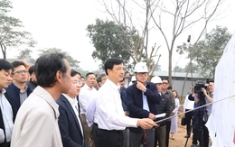 Bí thư Hà Nội lưu ý xử lý nhà 'siêu mỏng, siêu méo'