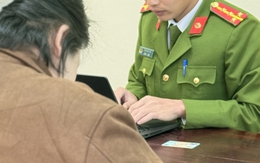 Nhận 94,7 triệu đồng từ tài khoản lạ, người phụ nữ âm thầm rút sạch tiền mang về nhà, 3 tháng sau công an mời làm việc