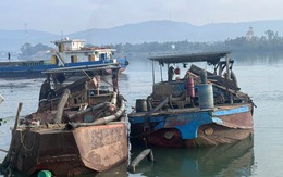 Vụ hút cát lậu trên sông Gianh: Giám đốc Công ty TNHH Tùng Cát liên quan thế nào?