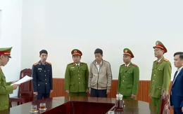 Bắt tạm giam nguyên cán bộ địa chính phường làm giả mạo hồ sơ đất đai