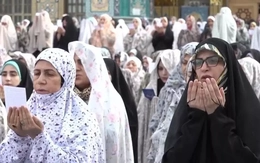 Hàng triệu người Iran nhận thông báo lạ từ ứng dụng cầu nguyện