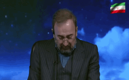 Phát thanh viên Iran khóc nức nở khi thông báo Đại giáo chủ Khamenei qua đời