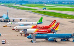 Hãng bay thiệt hại hàng ngàn tỉ đồng, có thể xem xét điều chỉnh trần giá vé máy bay