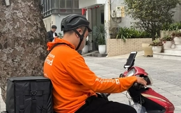 Dịch vụ giao hàng đồng loạt tăng giá, áp dụng 'phụ phí xăng dầu'