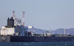 Iran đóng cửa eo biển Hormuz, một quốc gia liền đề nghị Mỹ 'cho phép' mua dầu Nga