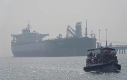 Iran cho phép 2 tàu chở dầu Ấn Độ đi qua eo biển Hormuz