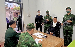 Bắt 1 người nước ngoài vận chuyển trái phép vàng vào Việt Nam