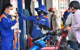 Thủ tướng chỉ đạo Bộ Tài chính, Bộ Công Thương về điều hành giá xăng dầu