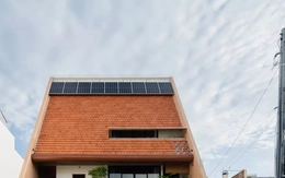 Nhà mái ngói với mặt đứng phá cách