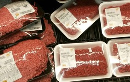 Thịt xay sẵn trong siêu thị: Nhân viên nói thật "không phải khay nào cũng như nhau"