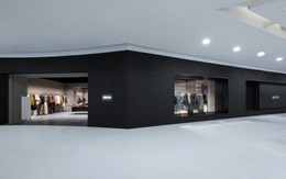 Một không gian hơn 2.000 m2 vừa ra mắt tại TP.HCM đang gây chú ý: Có gì đặc biệt mà ai đi qua cũng phải ngoái nhìn?