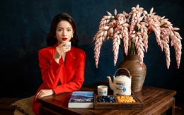 Riềng ấm đang vào mùa, được nhiều chị em săn lùng mua về cắm chưng nhà: Loại hoa này có gì đặc biệt?