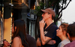 Món ăn từ 25.000 đồng/phần ở Việt Nam sang xứ kim chi đội giá gấp 5–6 lần vẫn đông khách xếp hàng