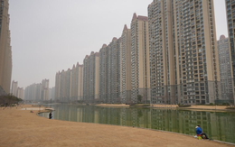 Chuyện lạ ở nền kinh tế số 2 thế giới: Gần 2 triệu người trẻ ‘biến mất’ khỏi thủ đô, đổ xô tìm nơi giá nhà rẻ hơn ô tô để ‘nghỉ hưu non’