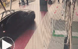 Tài xế vượt đèn đỏ, lấn làn chở em bé đi cấp cứu lo lắng liệu có bị phạt nguội? Cục CSGT giải đáp