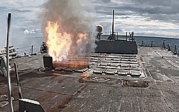 "Nhiều máy bay Mỹ" rơi ở Kuwait, lực lượng thân Iran tham chiến, xung đột lan khắp Trung Đông