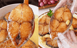 Đừng ướp muối sống nữa, thêm một bước rang muối này đảm bảo cá thu chiên ngoài giòn rụm, trong mọng nước đưa cơm