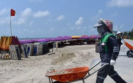 Cát bay phủ kín công viên mới đầu tư nghìn tỷ bên bờ biển ở TPHCM