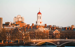 Harvard vs MIT: Trường nào khó vào hơn?