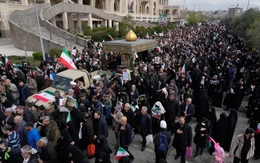 Nắm ‘át chủ bài’, Iran cứng rắn trước tối hậu thư của Mỹ