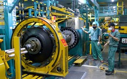 Hai Phó Tổng giám đốc làm việc trên dưới 30 năm ở một công ty cao su xin nghỉ việc cùng vì lý do sức khoẻ xấu