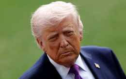 Ông Trump tuyên bố hoãn tấn công cơ sở năng lượng Iran, Dow Jones tăng dựng đứng, giá dầu tụt mạnh