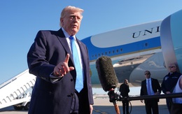 Tổng thống Donald Trump nói: "Eo biển sẽ được kiểm soát chung. Có lẽ là bởi tôi..."