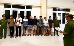 Cảnh sát bất ngờ kiểm tra một căn nhà, bắt Nguyễn Thị Trang Nương SN 1993