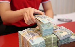 Vì sao các ngân hàng dồn dập tăng lãi suất huy động?