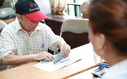 Lương cơ sở dự kiến tăng 8%: Người lao động được thêm gì?