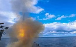 Iran tuyên bố đóng cửa Eo biển Hormuz, cảnh báo tấn công bất cứ tàu nào cố tình đi qua