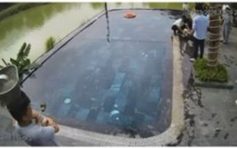 Đang đi nghỉ dưỡng, bác sĩ Bạch Mai kịp thời cứu bé 3 tuổi bị đuối nước