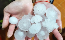 Nguyên nhân mưa đá trút xuống Hà Nội và loạt tỉnh thành miền Bắc