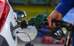 Đề xuất miễn thuế xăng, dầu, nhiên liệu bay đến 30/6/2026