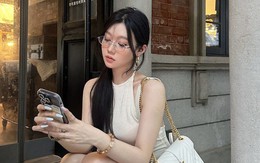 Người EQ thấp thích nhất 3 kiểu cầm điện thoại