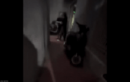 Hoàn cảnh khó khăn của người phụ nữ bế con nhỏ bị hàng xóm hành hung ở Hà Nội